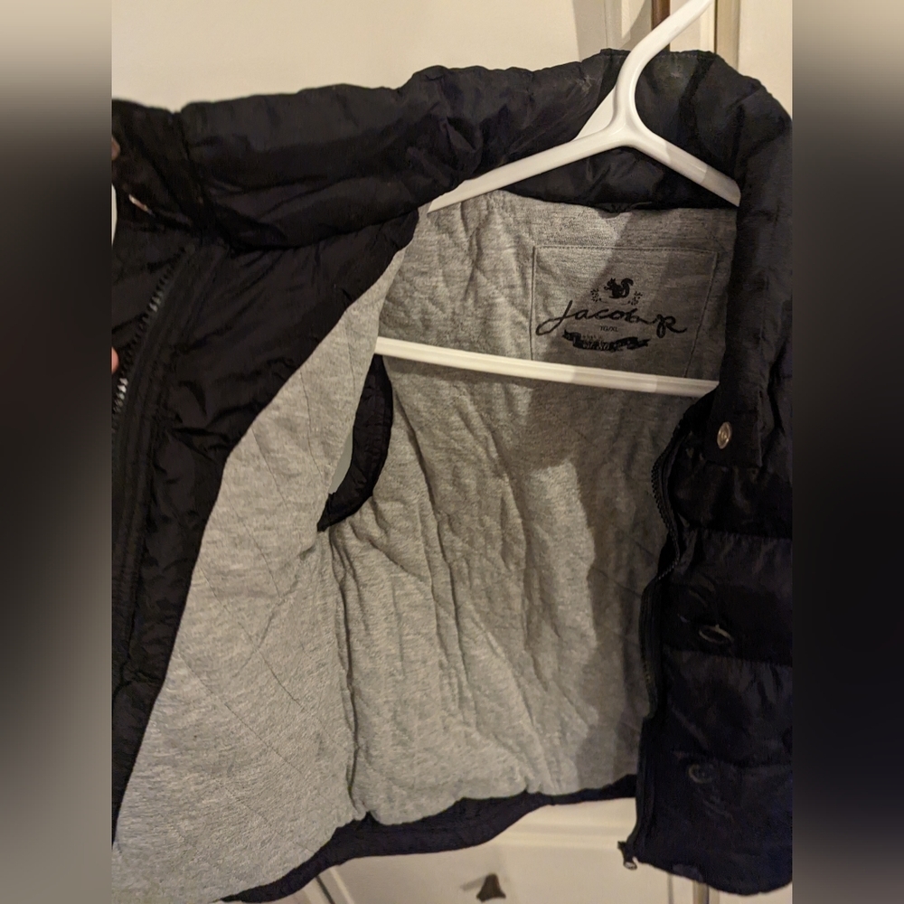 💰2/$20 JACOB Black puffy vest - Picture 5 of 6